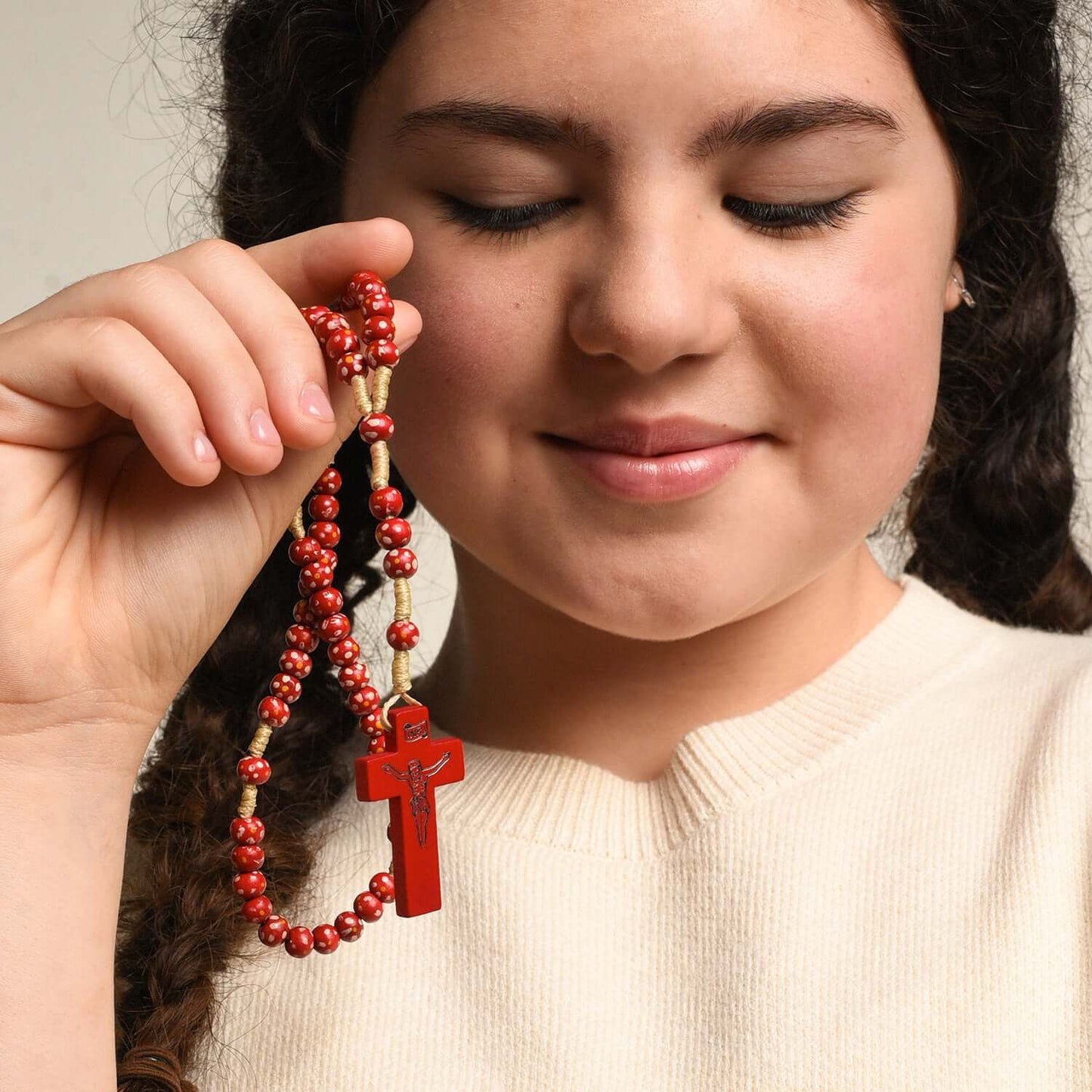 CHILDREN’S ROSARIO - RED LEGNO