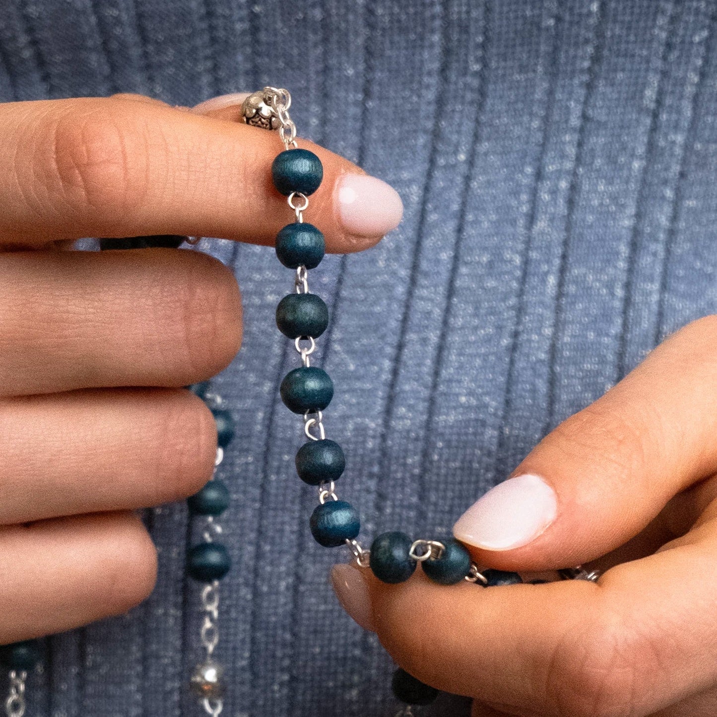POPE FRANCIS - BLUE IN LEGNO BEADS ROSARIO - METAL